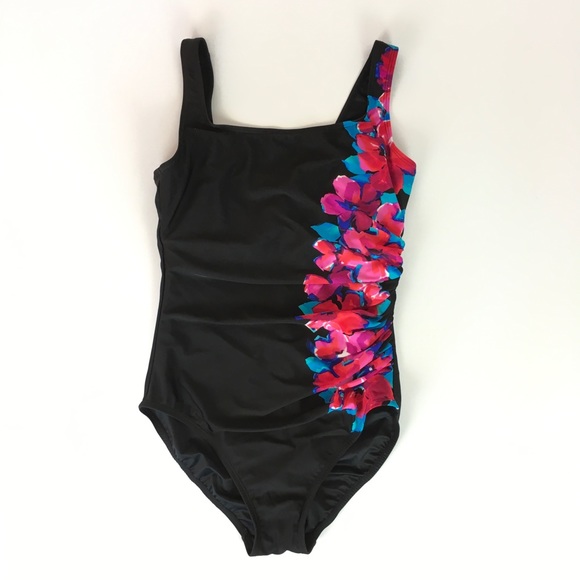 kirkland miraclesuit size 14